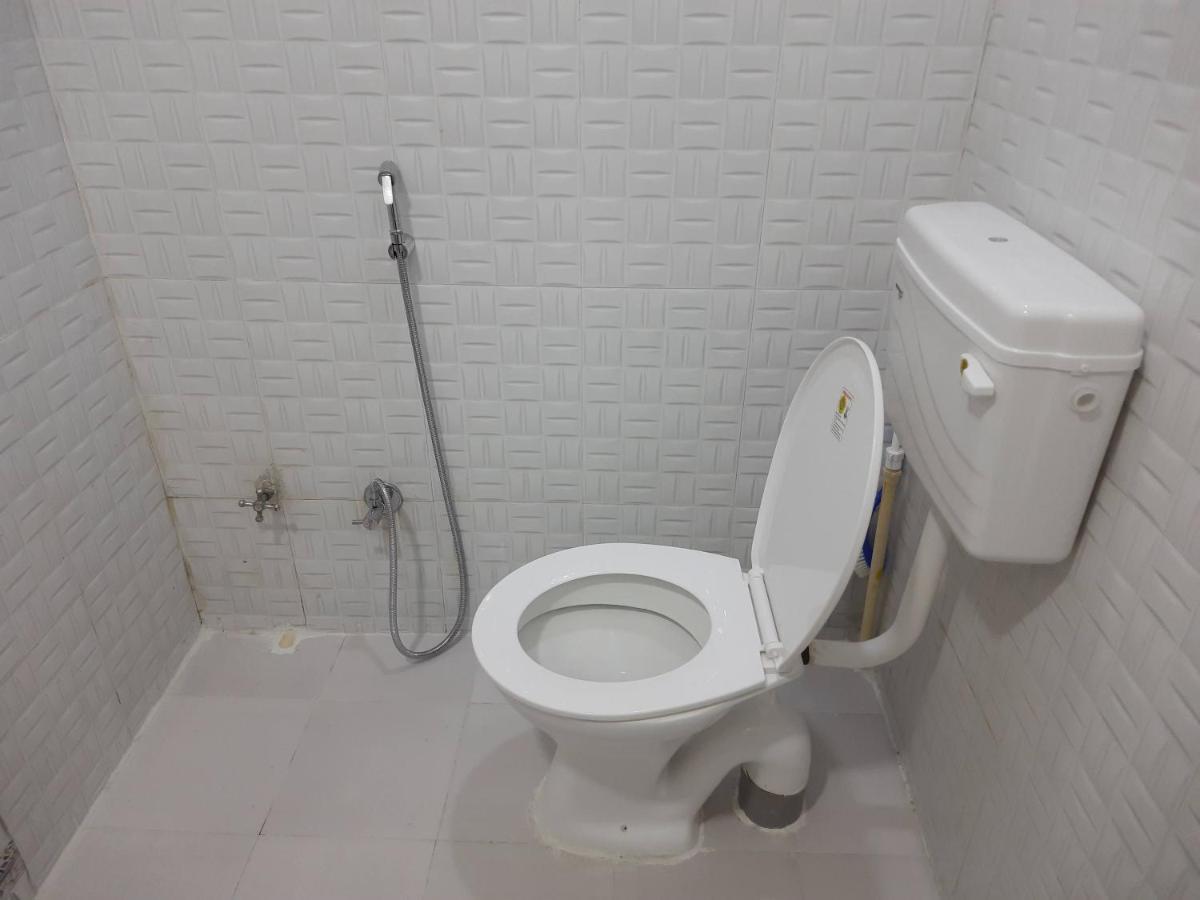 Saar Homestay Ujjain Bagian luar foto