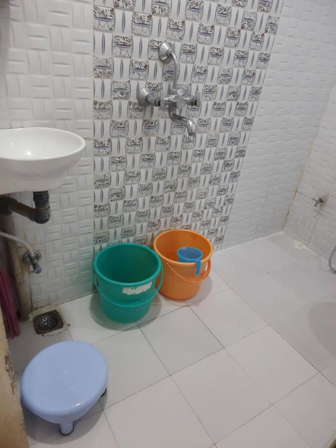 Saar Homestay Ujjain Bagian luar foto